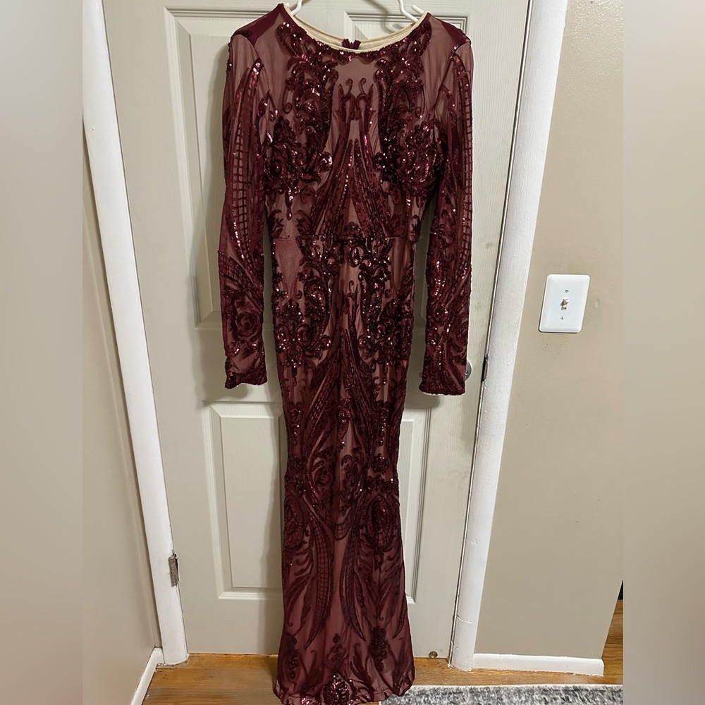 Fashion nova long sleeve sequin dress in red burgundy size medium